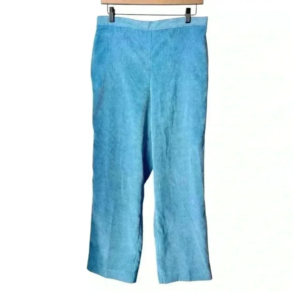 Alfred Dunner Blue Swiss Chalet Sleek Corduroy Short Length Pants Womens Size 10 - Picture 3 of 9